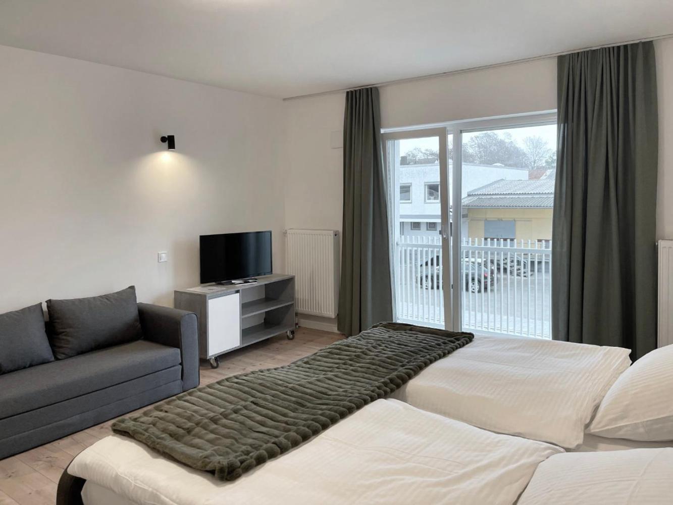 Board Inn - Haus Regensburg Buitenkant foto